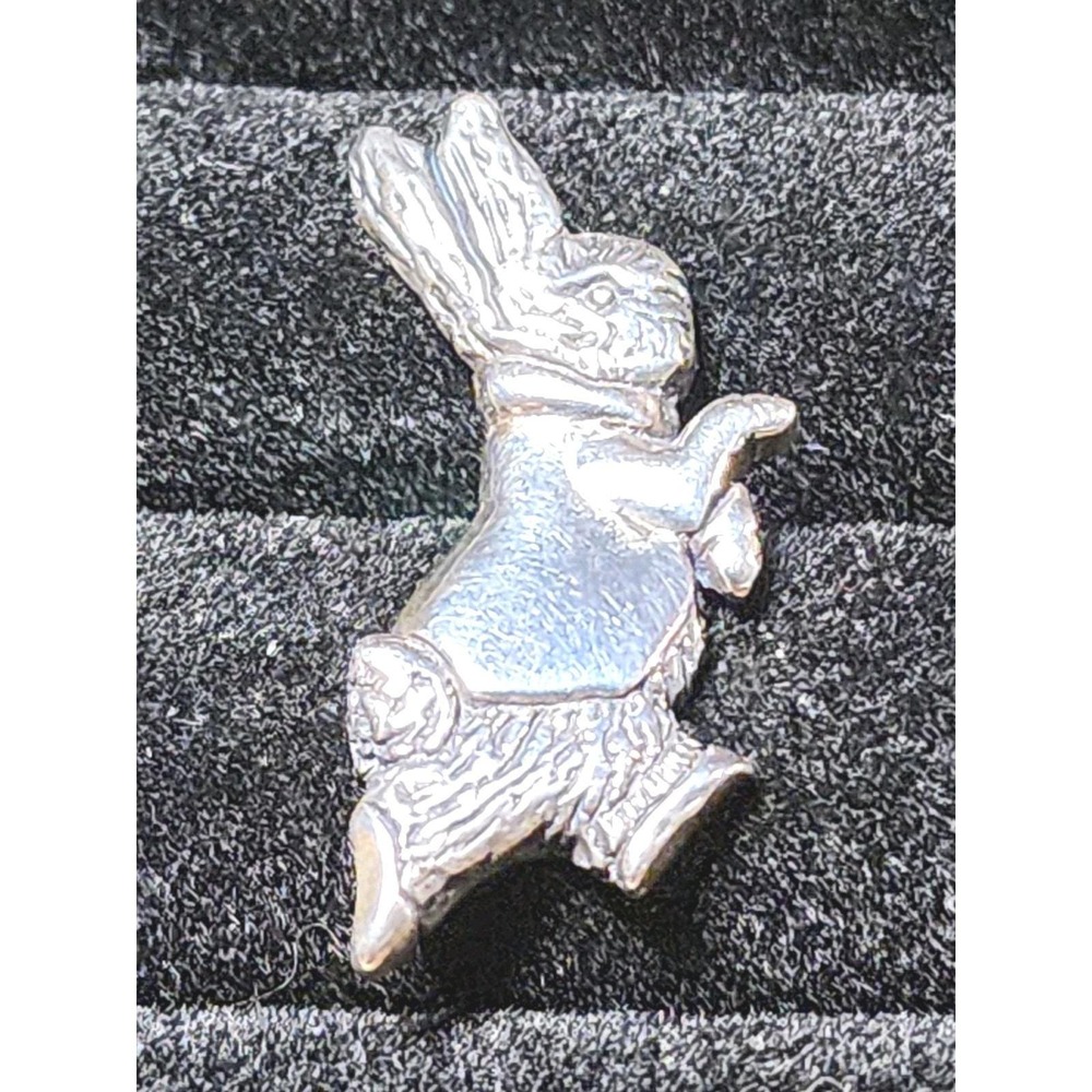 VTG Peter Rabbit Beatrix Potter 925 H &H Pin Retired Sterling Silver 4.9g